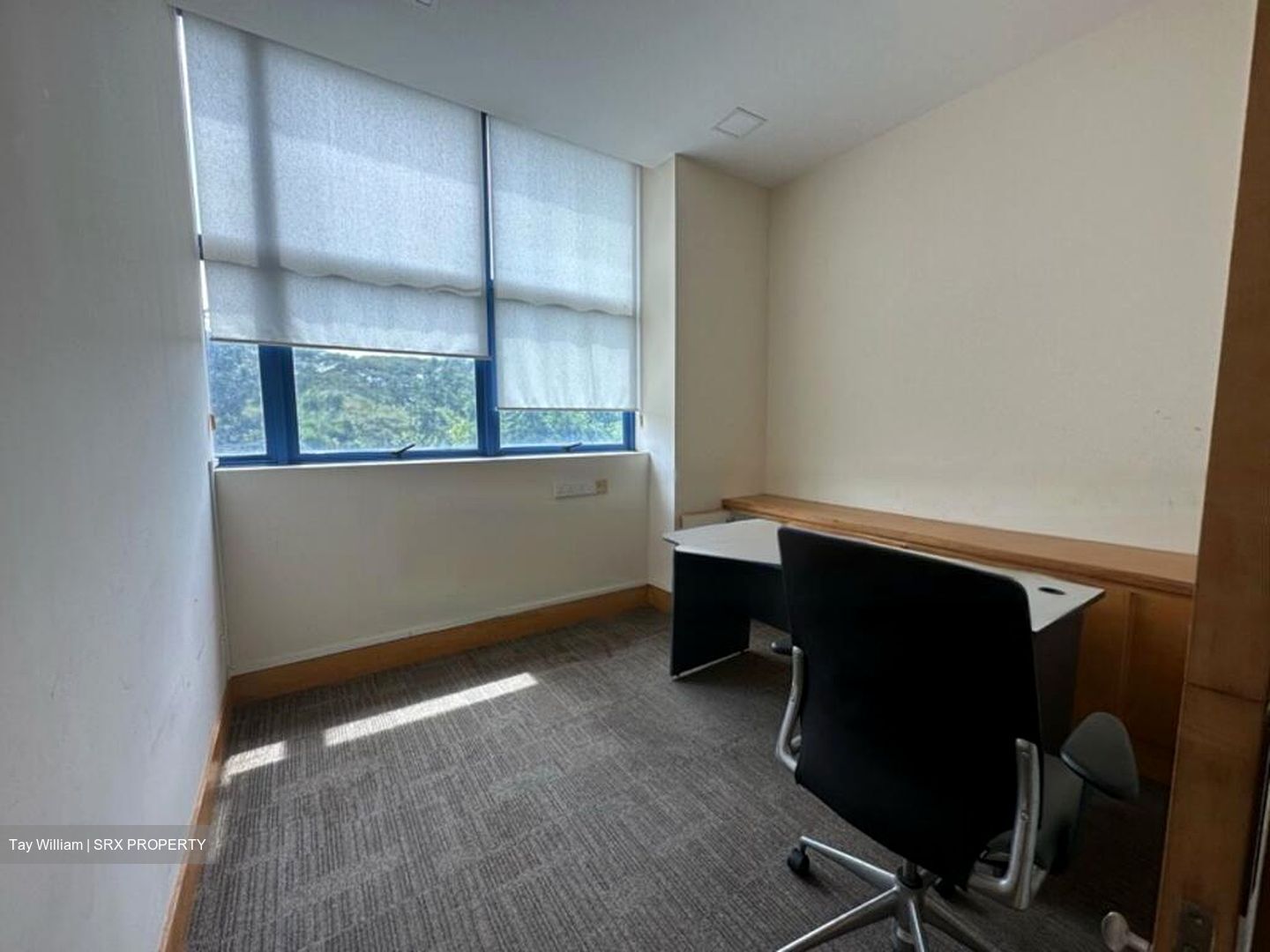 Abv Industrial Building (D16), Office #481222701